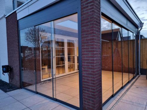 3b6c7cd9-04df-4916-9fa9-fdede244b891-2