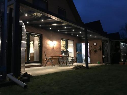 5dd38e3f-96f9-4c0b-b488-30617a9befed-2