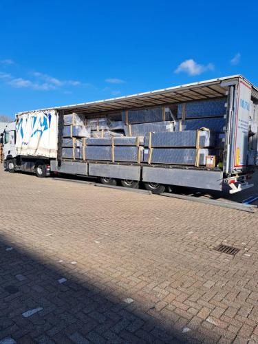 b0244bd1-3885-4c39-96f6-e210ab6e16f4-2