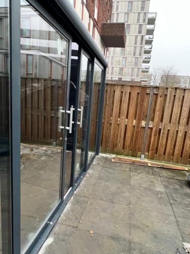 d196e29d-50b4-4bed-9ca8-a4aa9ff0dfe3-2